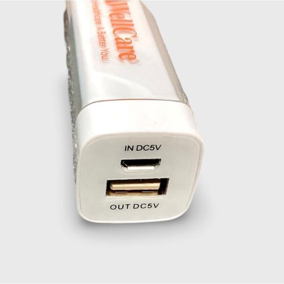 Leed's White Amp 2,200 mAh Power Bank - Picture 2 of 3